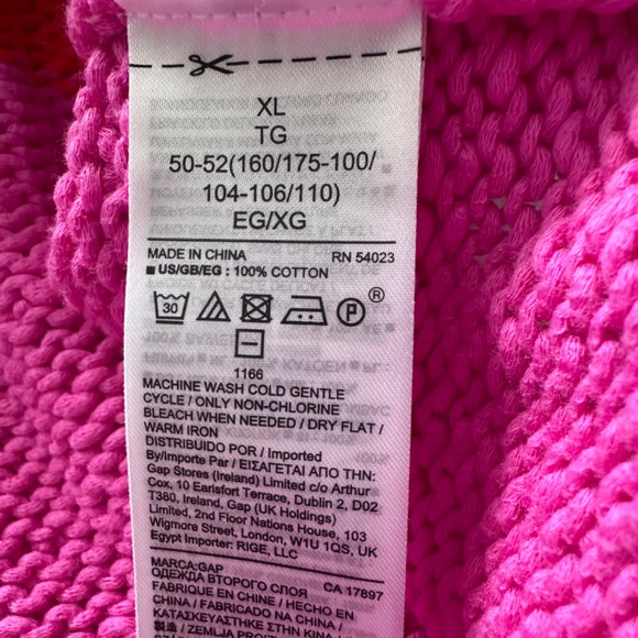 Woman’s Gap Sweater - Picture 6 of 11